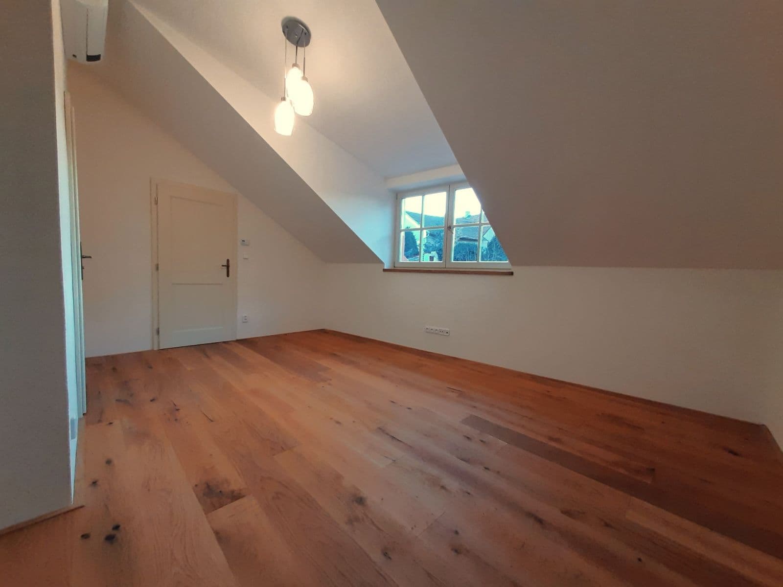 Prenájom bytu 2-izbový 83 m², Chržínská, Velvary, Středočeský kraj Prenájom bytu 2-izbový 83 m², Chržínská, Velvary, Středočeský kraj