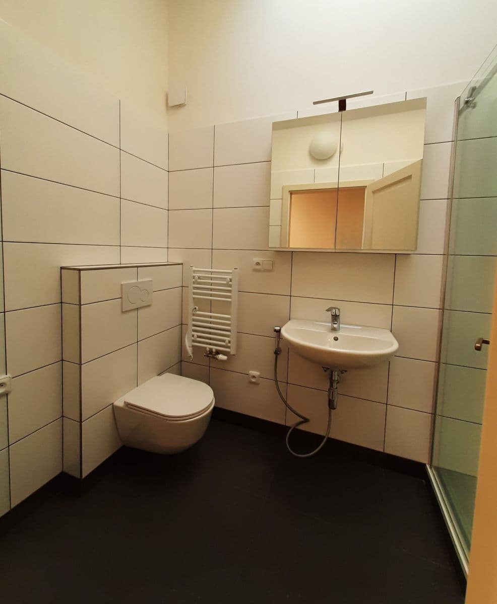 Prenájom bytu 2-izbový 83 m², Chržínská, Velvary, Středočeský kraj Prenájom bytu 2-izbový 83 m², Chržínská, Velvary, Středočeský kraj