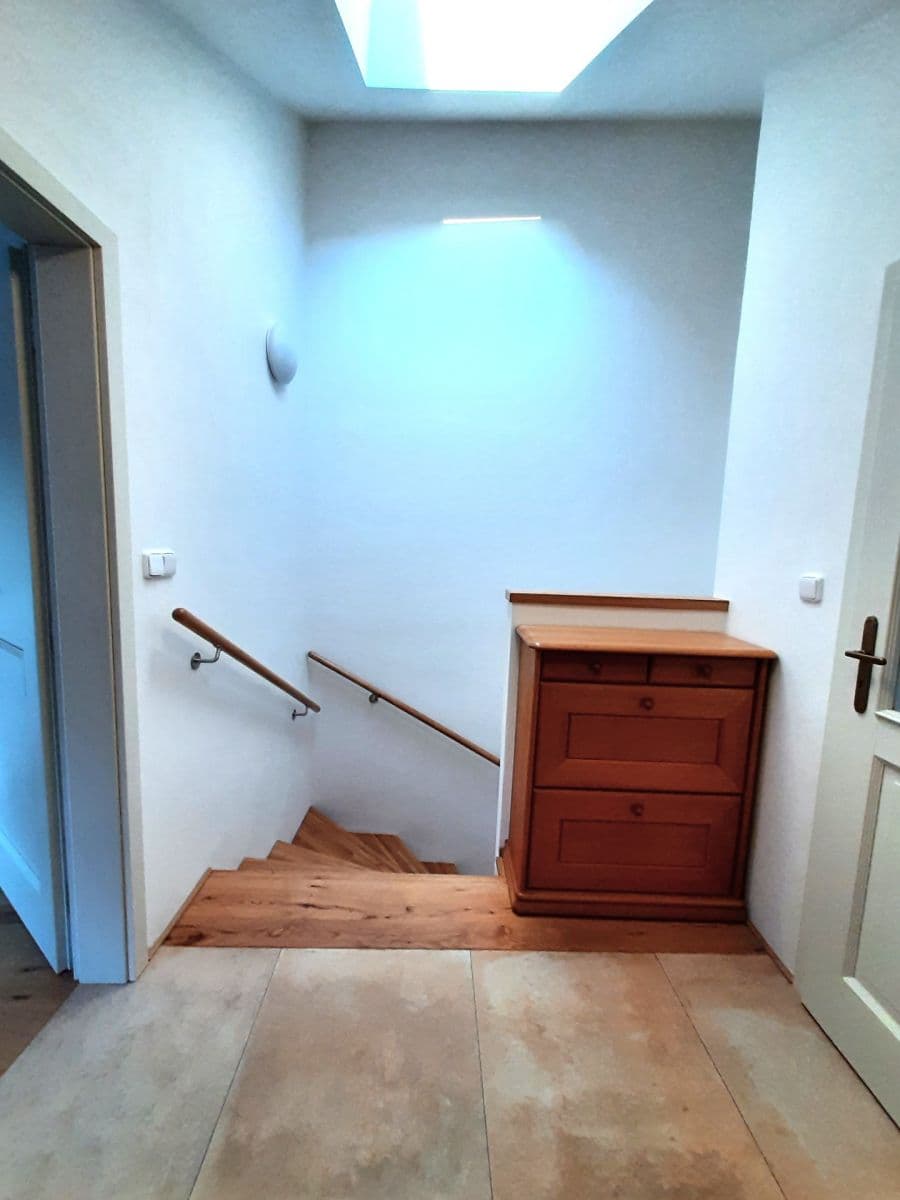 Prenájom bytu 2-izbový 83 m², Chržínská, Velvary, Středočeský kraj Prenájom bytu 2-izbový 83 m², Chržínská, Velvary, Středočeský kraj