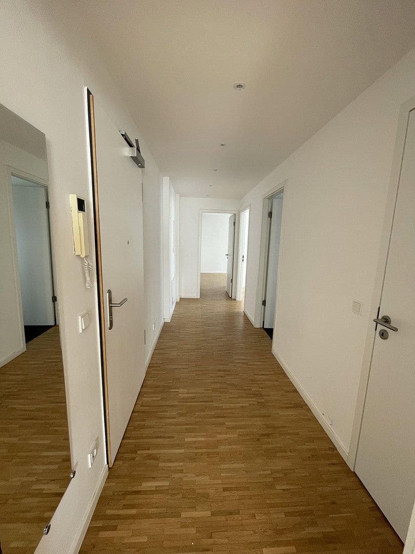 Predaj bytu 3-izbový 92 m², Niedernhausener Strasse 33, Frankfurt am Main, Hesensko Predaj bytu 3-izbový 92 m², Niedernhausener Strasse 33, Frankfurt am Main, Hesensko