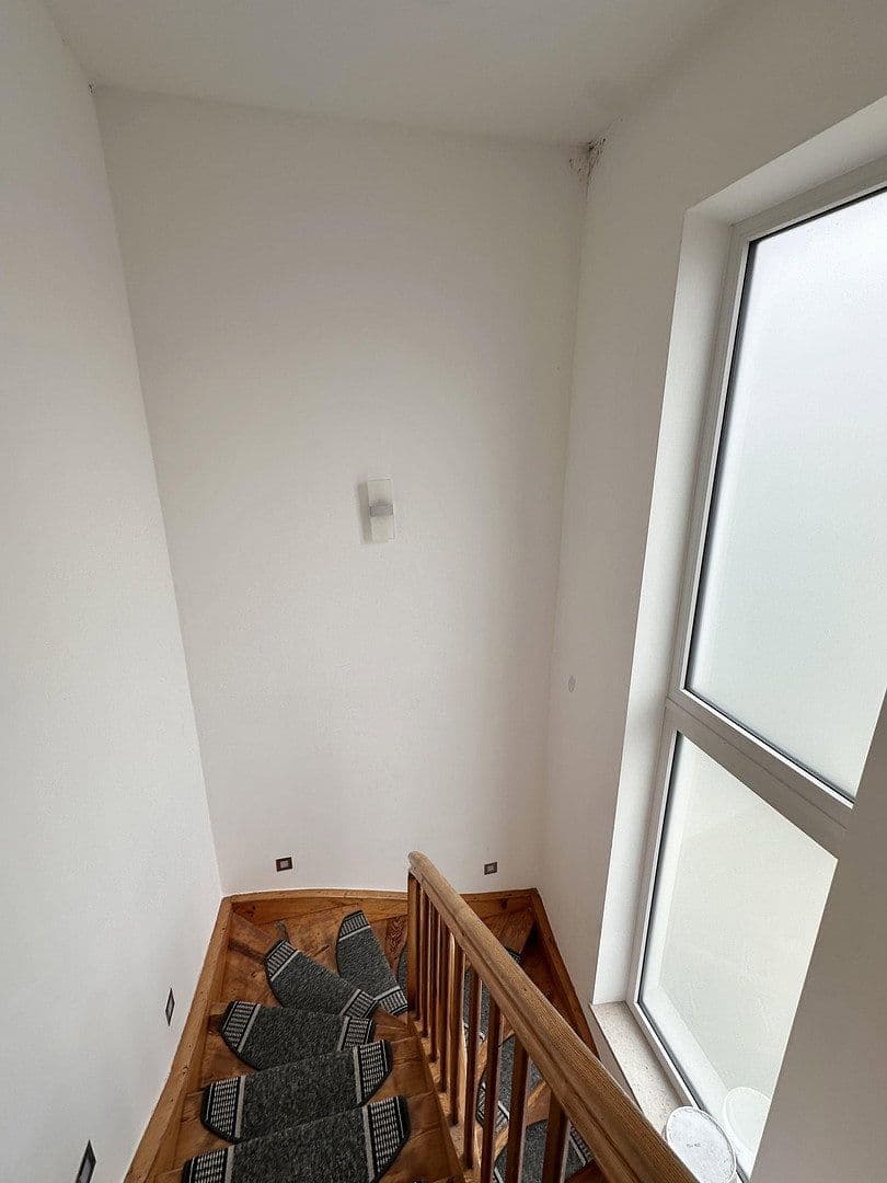 Prenájom bytu 4-izbový 100 m², Moosburg a. d. Isar, Bavorsko Prenájom bytu 4-izbový 100 m², Moosburg a. d. Isar, Bavorsko