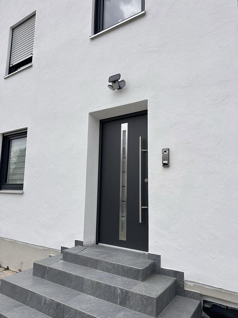 Prenájom bytu 4-izbový 100 m², Moosburg a. d. Isar, Bavorsko Prenájom bytu 4-izbový 100 m², Moosburg a. d. Isar, Bavorsko