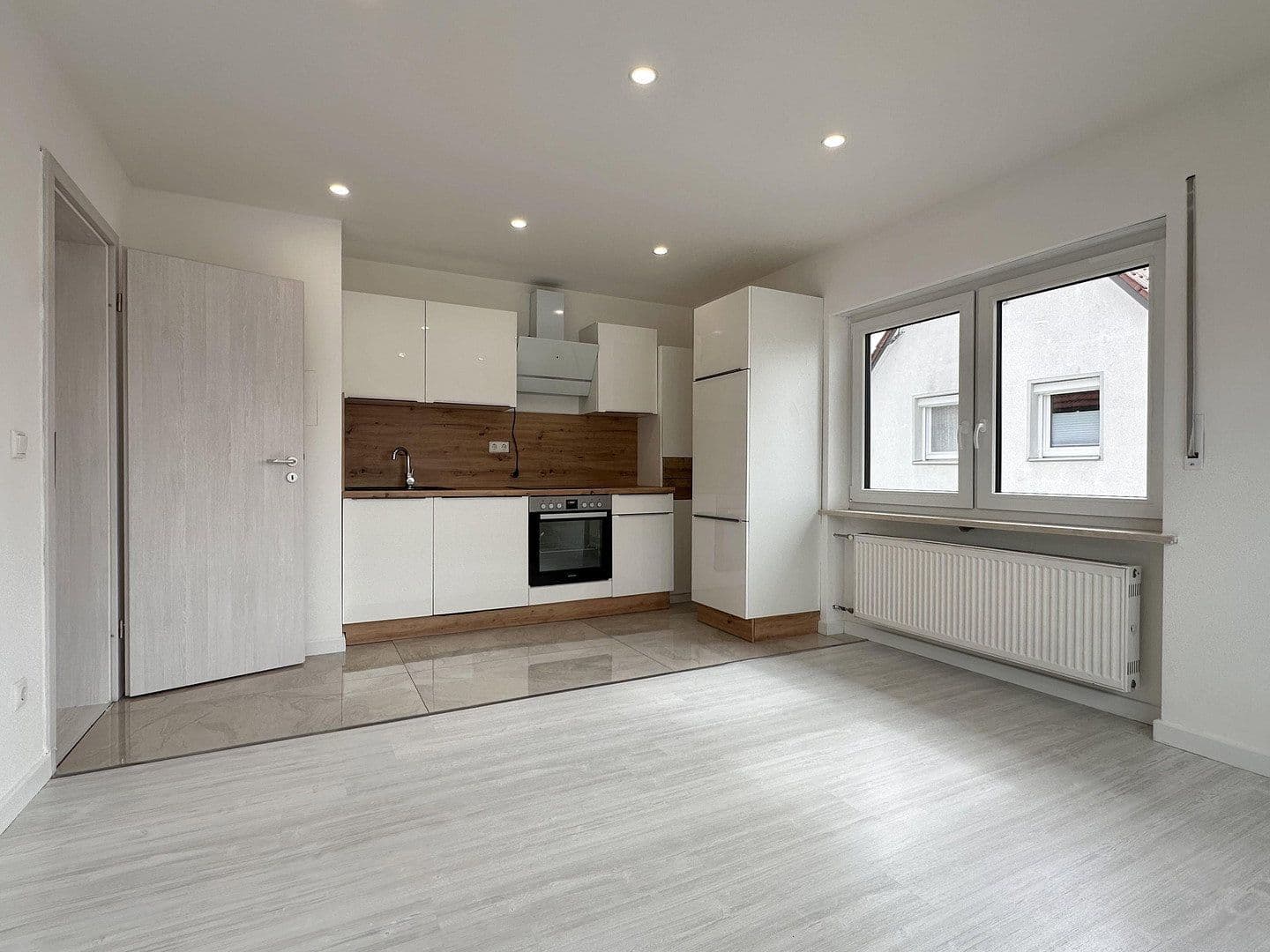 Prenájom bytu 4-izbový 100 m², Moosburg a. d. Isar, Bavorsko Prenájom bytu 4-izbový 100 m², Moosburg a. d. Isar, Bavorsko