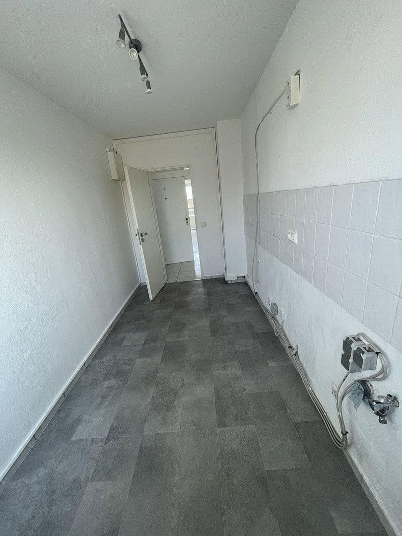 Prenájom bytu 3-izbový 72 m², Hohenstaufenring 5, Worms, Porýnie-Falcko Prenájom bytu 3-izbový 72 m², Hohenstaufenring 5, Worms, Porýnie-Falcko