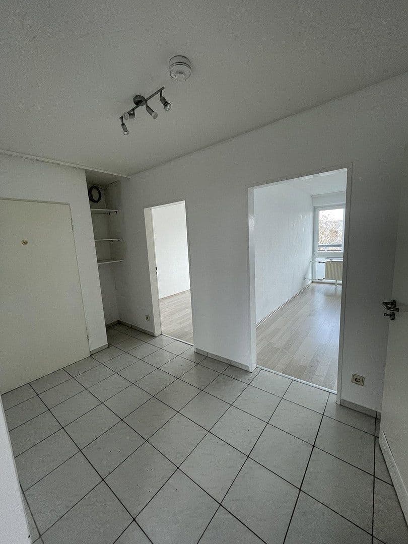 Prenájom bytu 3-izbový 72 m², Hohenstaufenring 5, Worms, Porýnie-Falcko Prenájom bytu 3-izbový 72 m², Hohenstaufenring 5, Worms, Porýnie-Falcko