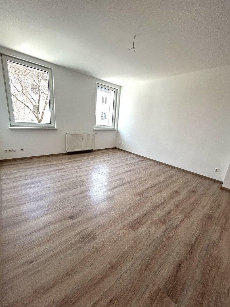 Prenájom bytu 4-izbový 95 m², Bernburgerstraße 16, Dessau-Roßlau, Sasko-Anhaltsko Prenájom bytu 4-izbový 95 m², Bernburgerstraße 16, Dessau-Roßlau, Sasko-Anhaltsko