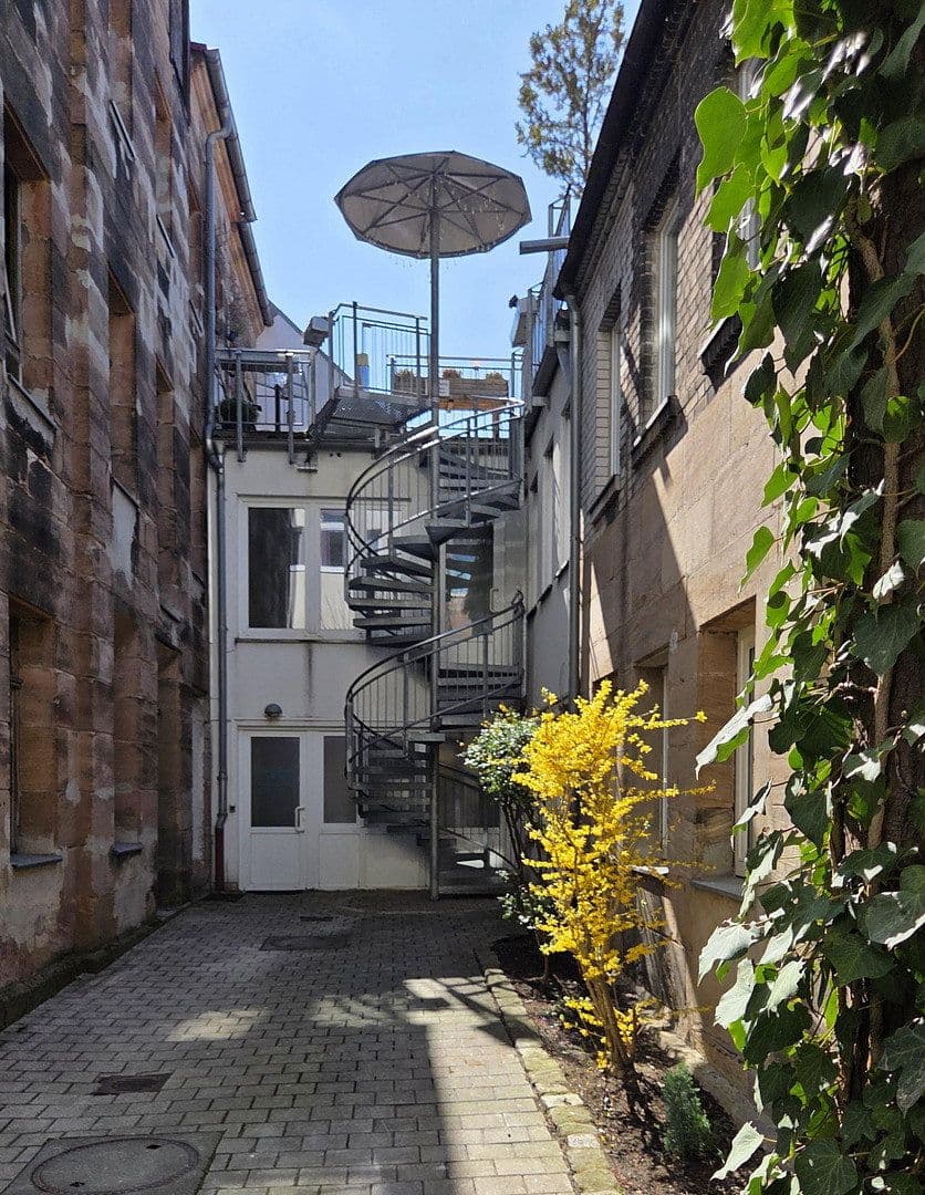 Prenájom bytu 2-izbový 77 m², Mathildenstraße 15, Fürth, Bavorsko Prenájom bytu 2-izbový 77 m², Mathildenstraße 15, Fürth, Bavorsko