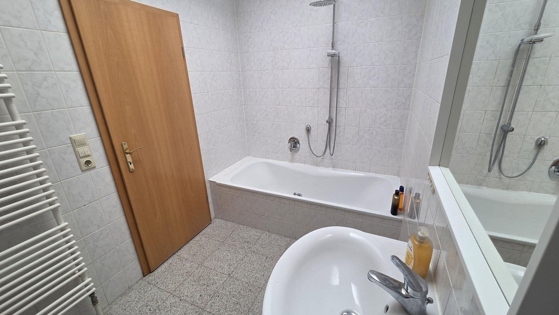 Prenájom bytu 2-izbový 77 m², Mathildenstraße 15, Fürth, Bavorsko Prenájom bytu 2-izbový 77 m², Mathildenstraße 15, Fürth, Bavorsko