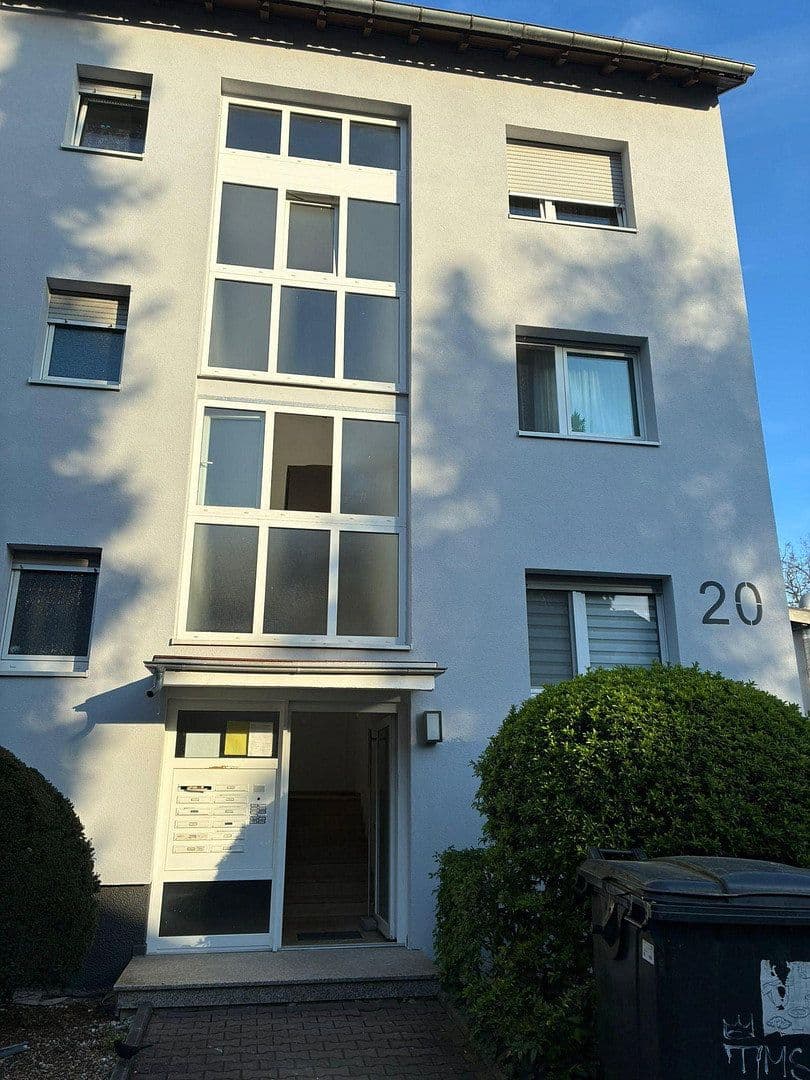 Prenájom bytu 1-izbový 36 m², Fleckenbühlstr. 20, Frankfurt am Main - Bonames, Hesensko Prenájom bytu 1-izbový 36 m², Fleckenbühlstr. 20, Frankfurt am Main - Bonames, Hesensko