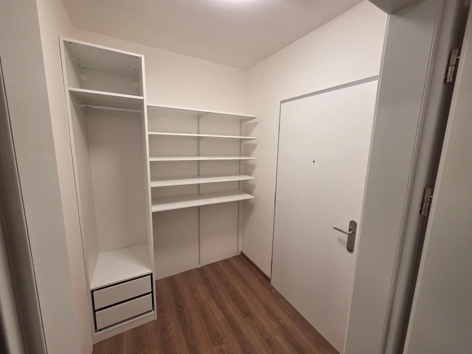 Prenájom bytu 1-izbový 33 m², Poděbradská, Praha, Praha Prenájom bytu 1-izbový 33 m², Poděbradská, Praha, Praha