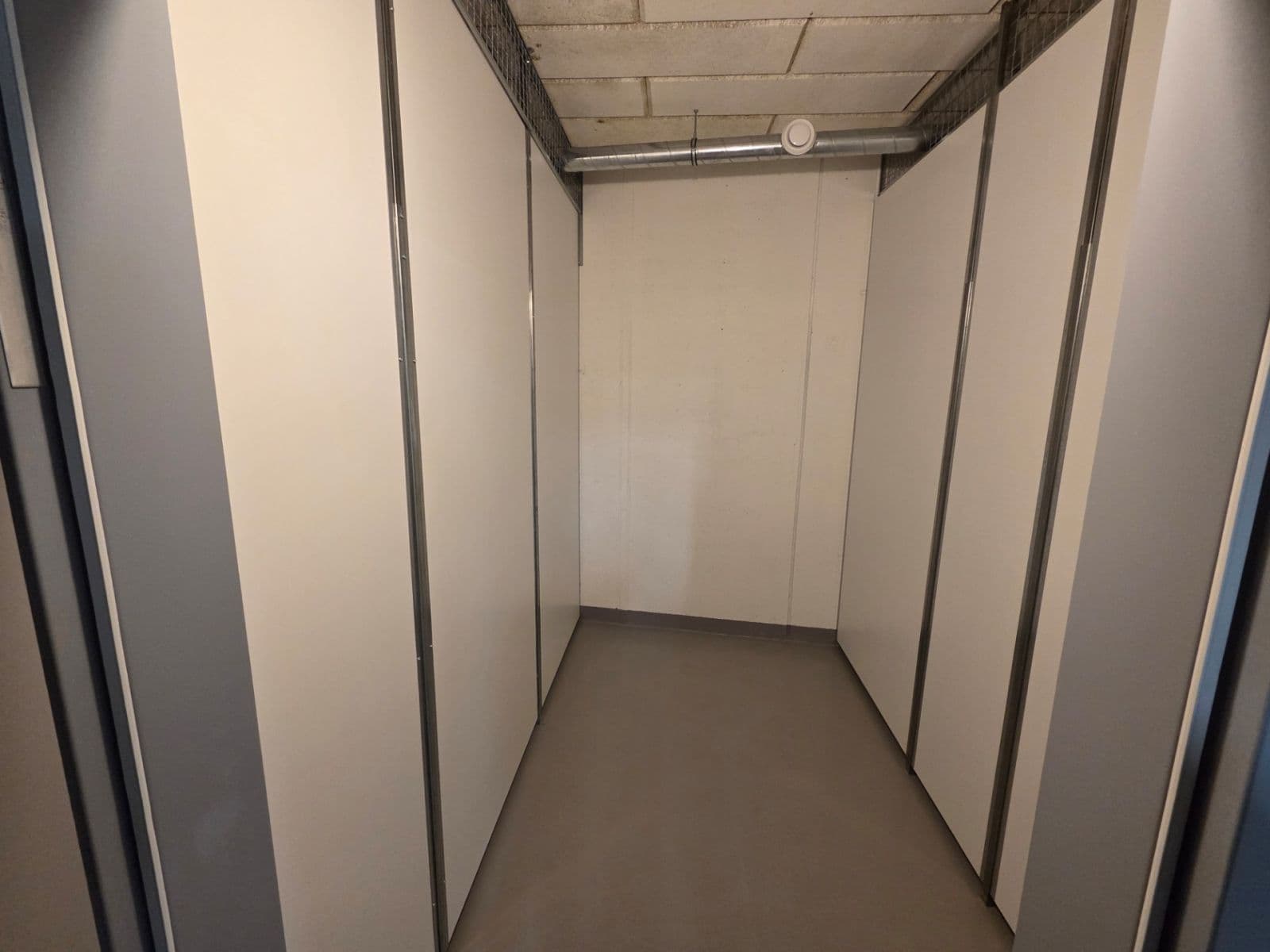 Prenájom bytu 1-izbový 33 m², Poděbradská, Praha, Praha Prenájom bytu 1-izbový 33 m², Poděbradská, Praha, Praha