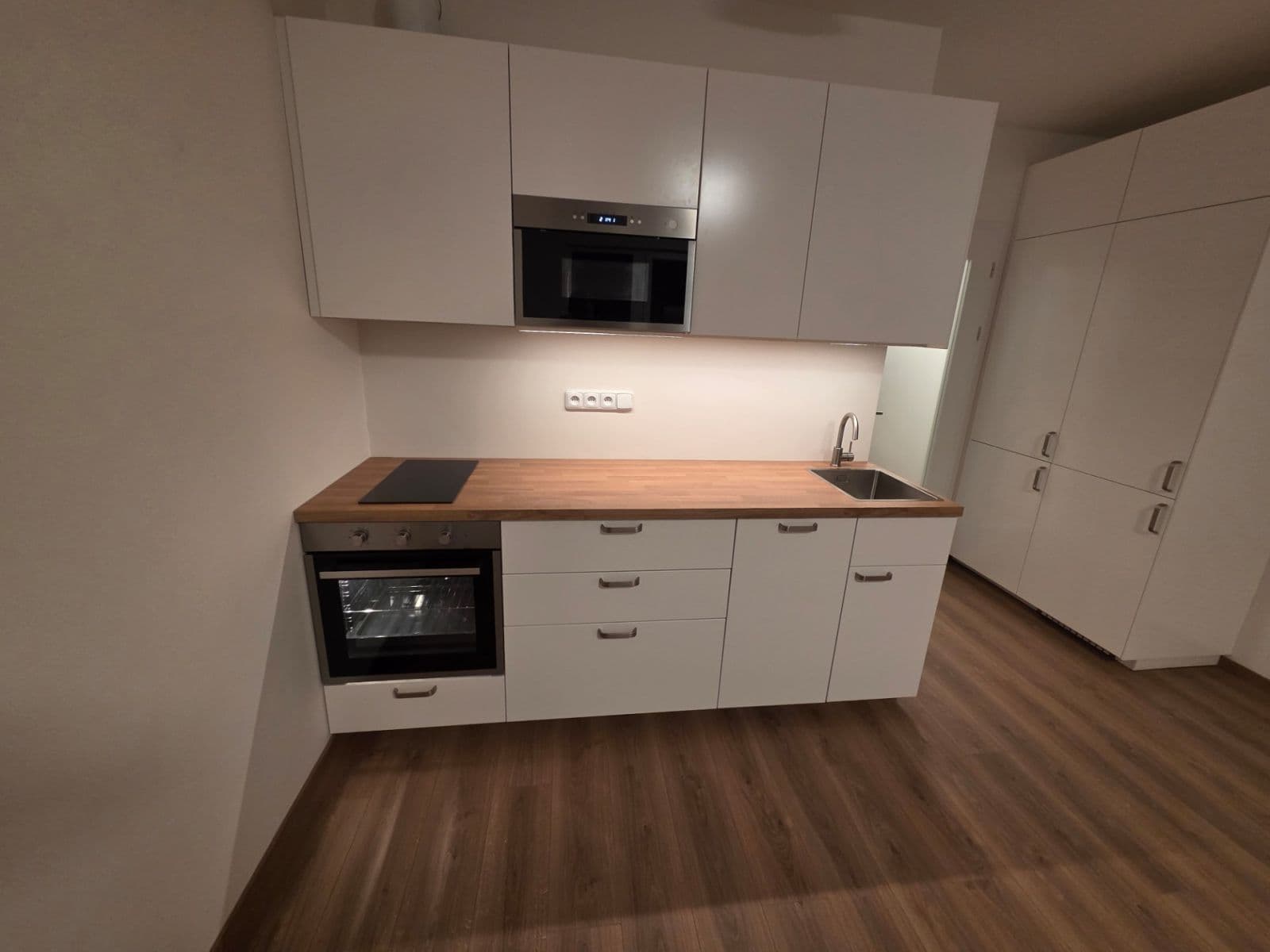 Prenájom bytu 1-izbový 33 m², Poděbradská, Praha, Praha Prenájom bytu 1-izbový 33 m², Poděbradská, Praha, Praha
