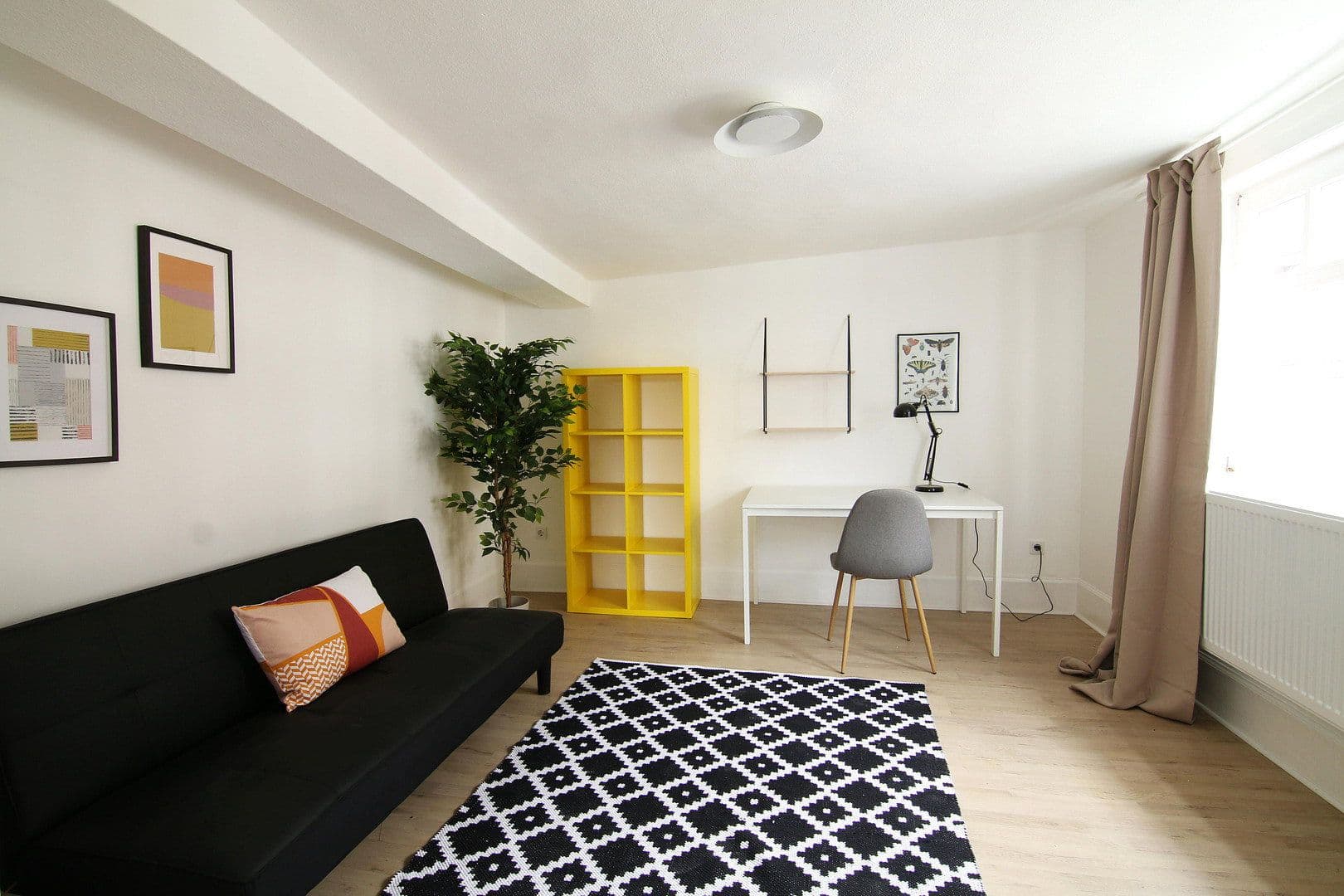 Prenájom bytu 2-izbový 88 m², Alter Steinweg 45, Eschwege, Hesensko Prenájom bytu 2-izbový 88 m², Alter Steinweg 45, Eschwege, Hesensko