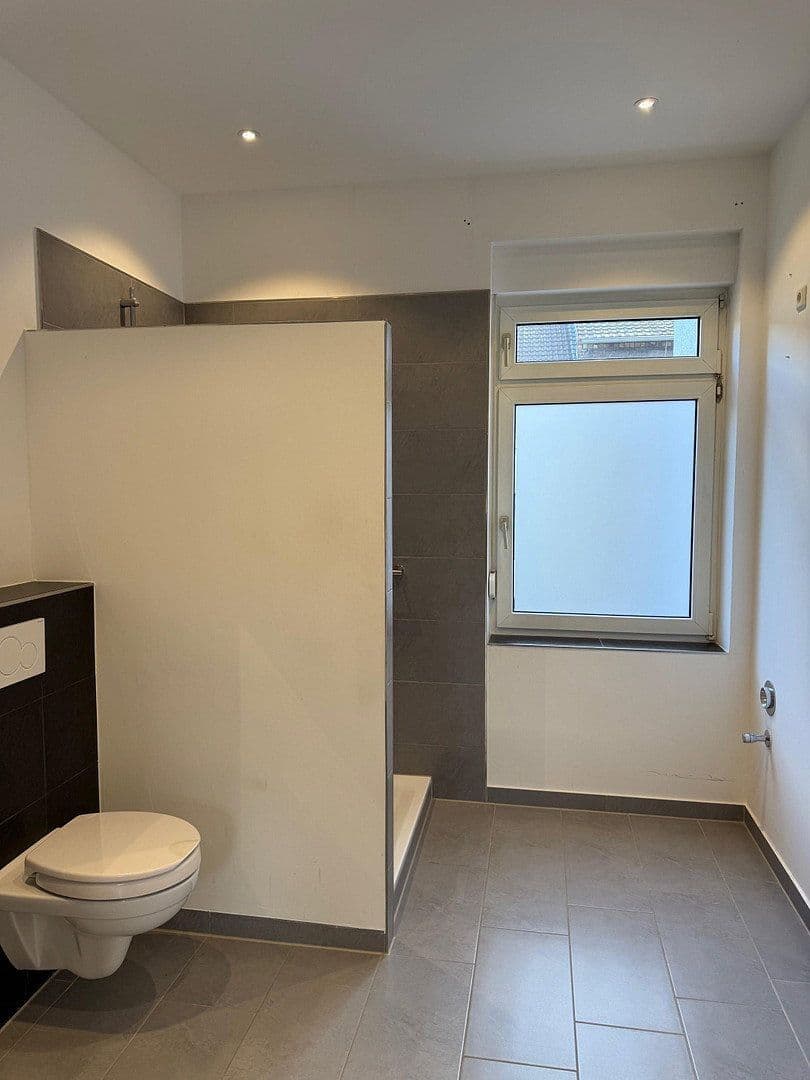 Prenájom bytu 2-izbový 60 m², Draisstraße 56, Mannheim, Bádensko-Wurttembersko Prenájom bytu 2-izbový 60 m², Draisstraße 56, Mannheim, Bádensko-Wurttembersko