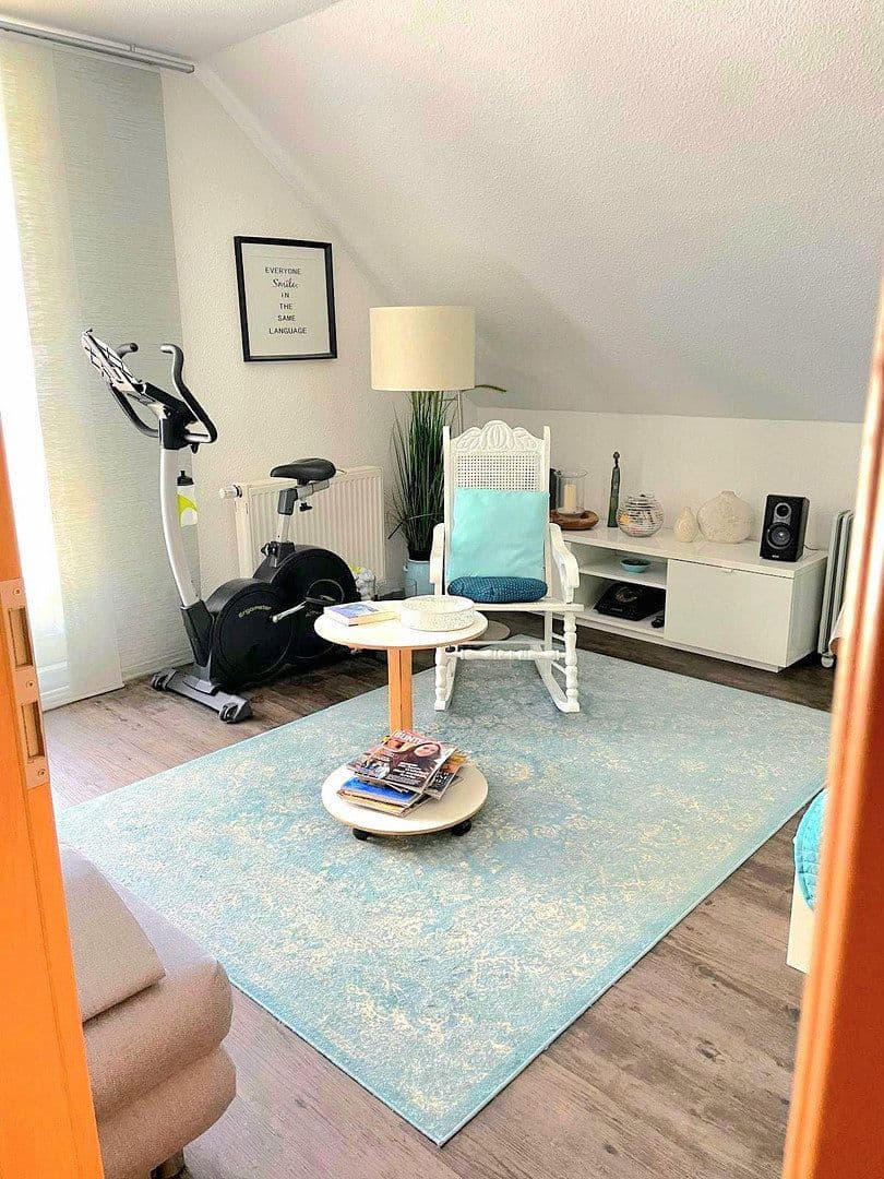 Predaj domu 147 m², pozemek 250 m², Kiel, Šlezvicko-Holštajnsko Predaj domu 147 m², pozemek 250 m², Kiel, Šlezvicko-Holštajnsko