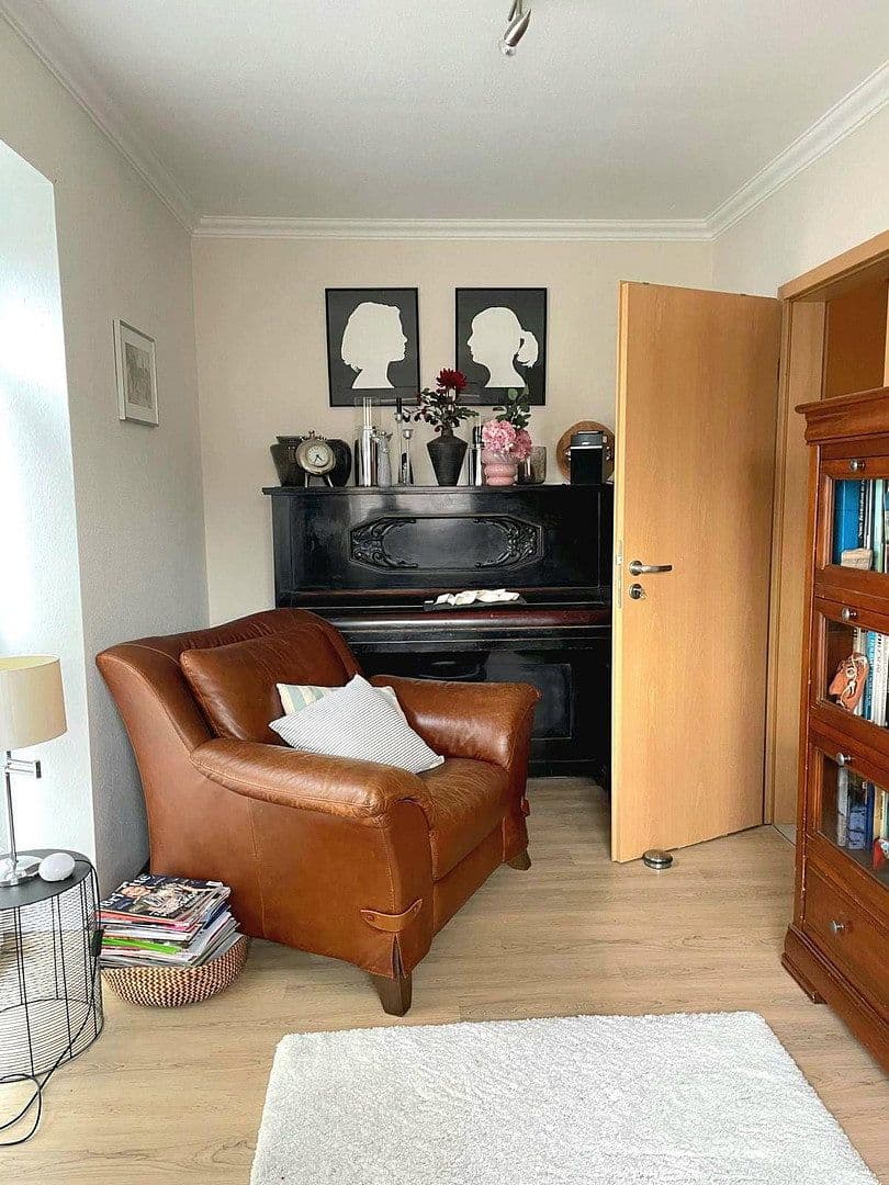 Predaj domu 147 m², pozemek 250 m², Kiel, Šlezvicko-Holštajnsko Predaj domu 147 m², pozemek 250 m², Kiel, Šlezvicko-Holštajnsko