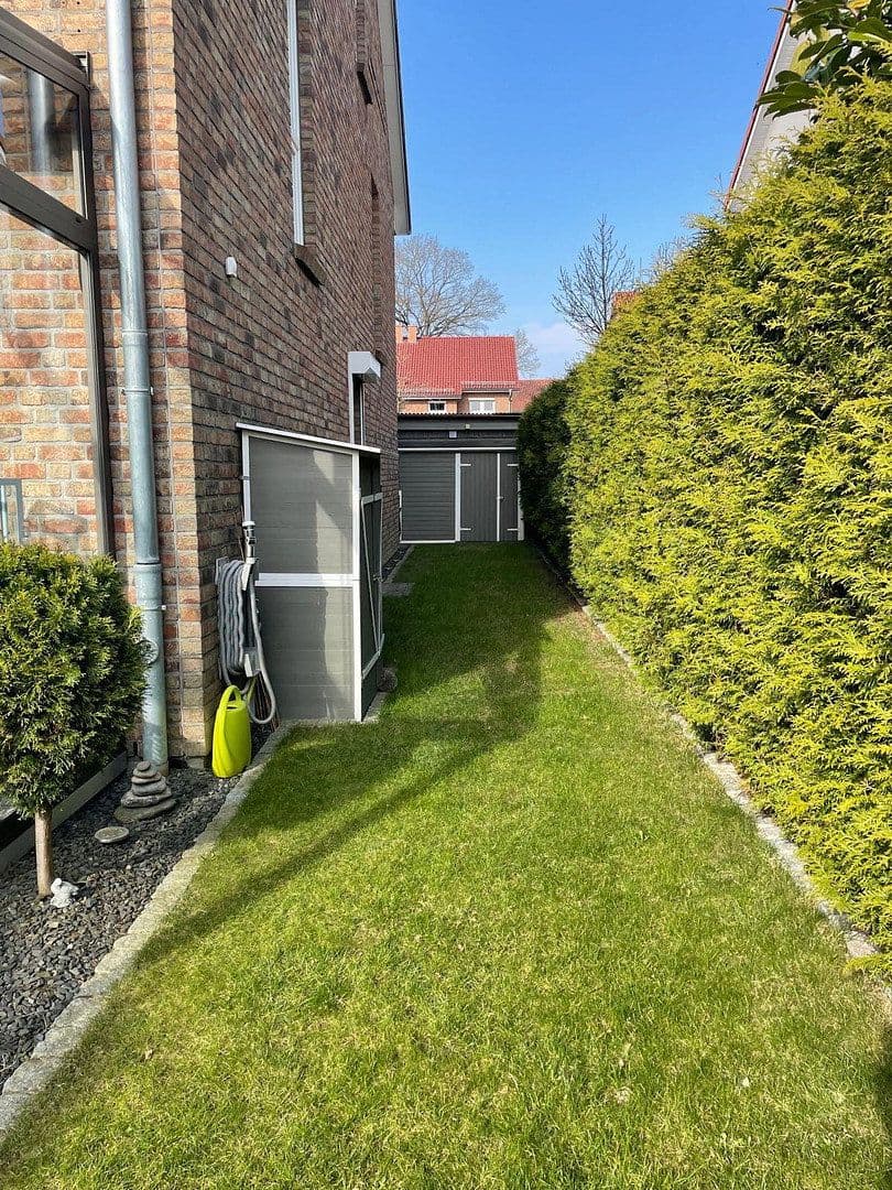 Predaj domu 147 m², pozemek 250 m², Kiel, Šlezvicko-Holštajnsko Predaj domu 147 m², pozemek 250 m², Kiel, Šlezvicko-Holštajnsko