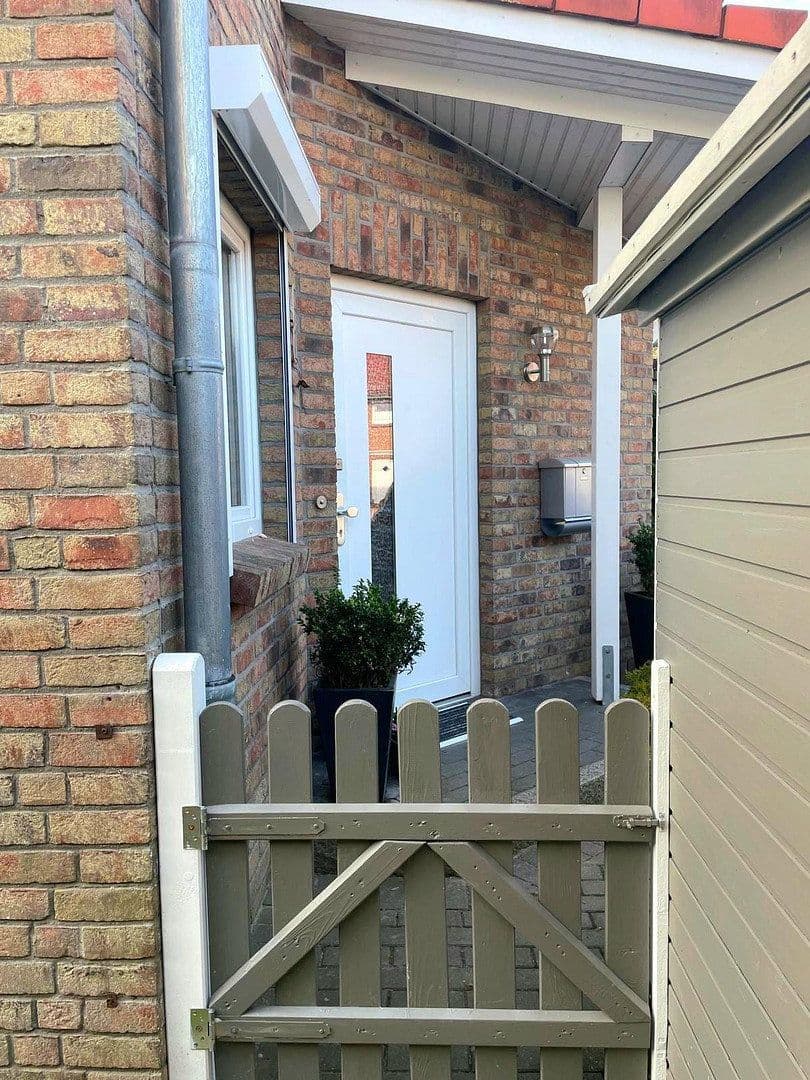 Predaj domu 147 m², pozemek 250 m², Kiel, Šlezvicko-Holštajnsko Predaj domu 147 m², pozemek 250 m², Kiel, Šlezvicko-Holštajnsko