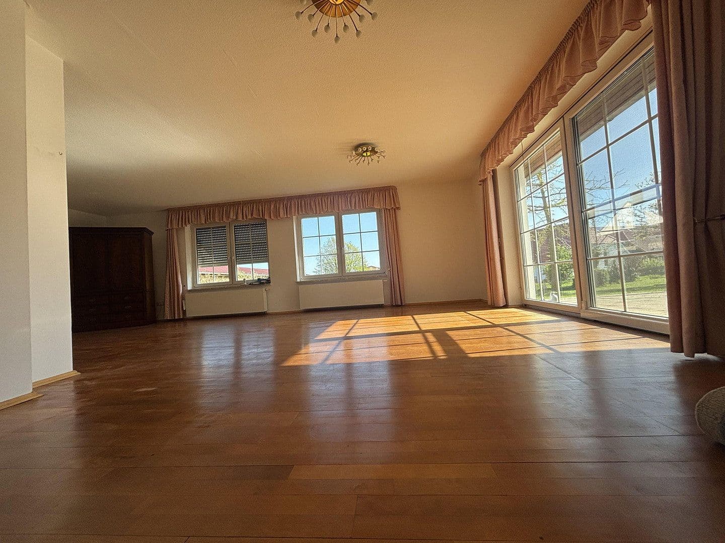 Predaj domu 210 m², pozemek 1.200 m², Frellstedt, Dolné Sasko Predaj domu 210 m², pozemek 1.200 m², Frellstedt, Dolné Sasko