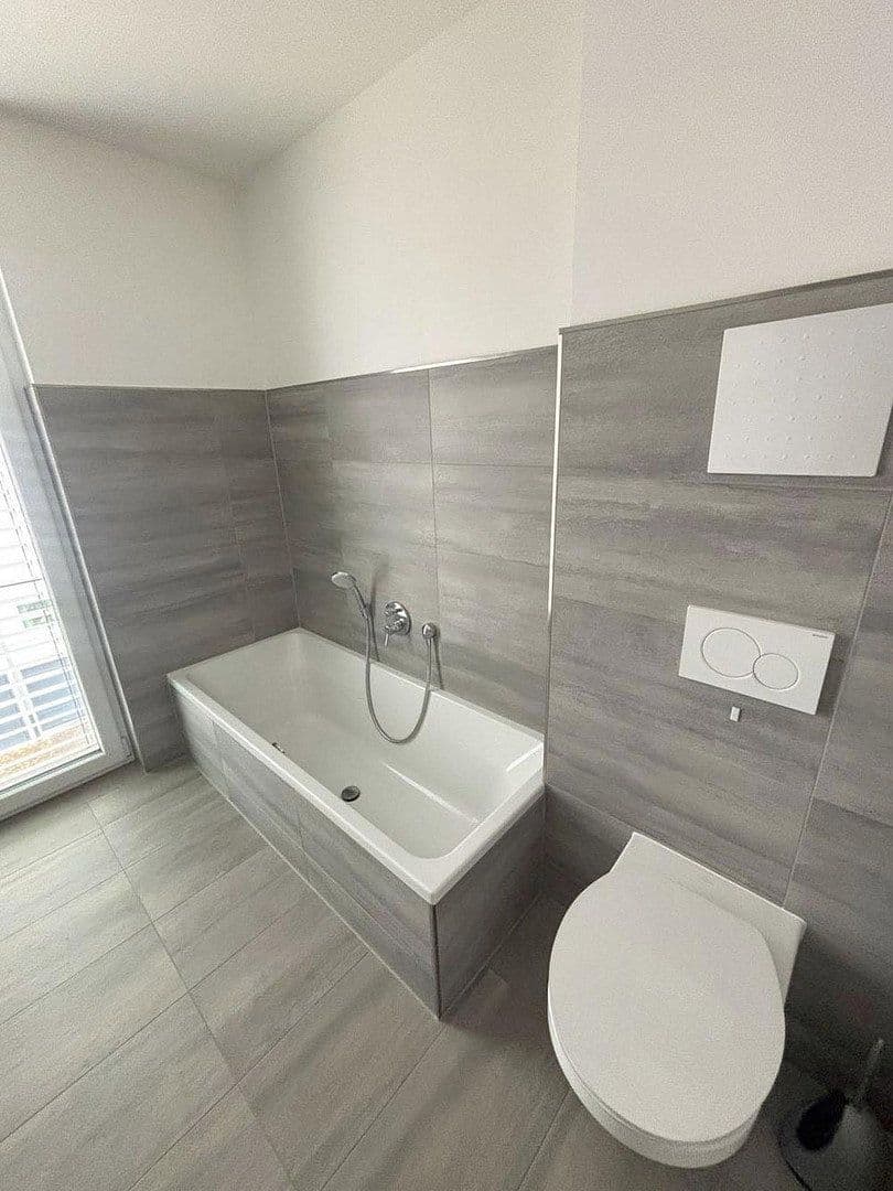 Predaj bytu 3-izbový 95 m², Baden-Baden, Bádensko-Wurttembersko Predaj bytu 3-izbový 95 m², Baden-Baden, Bádensko-Wurttembersko