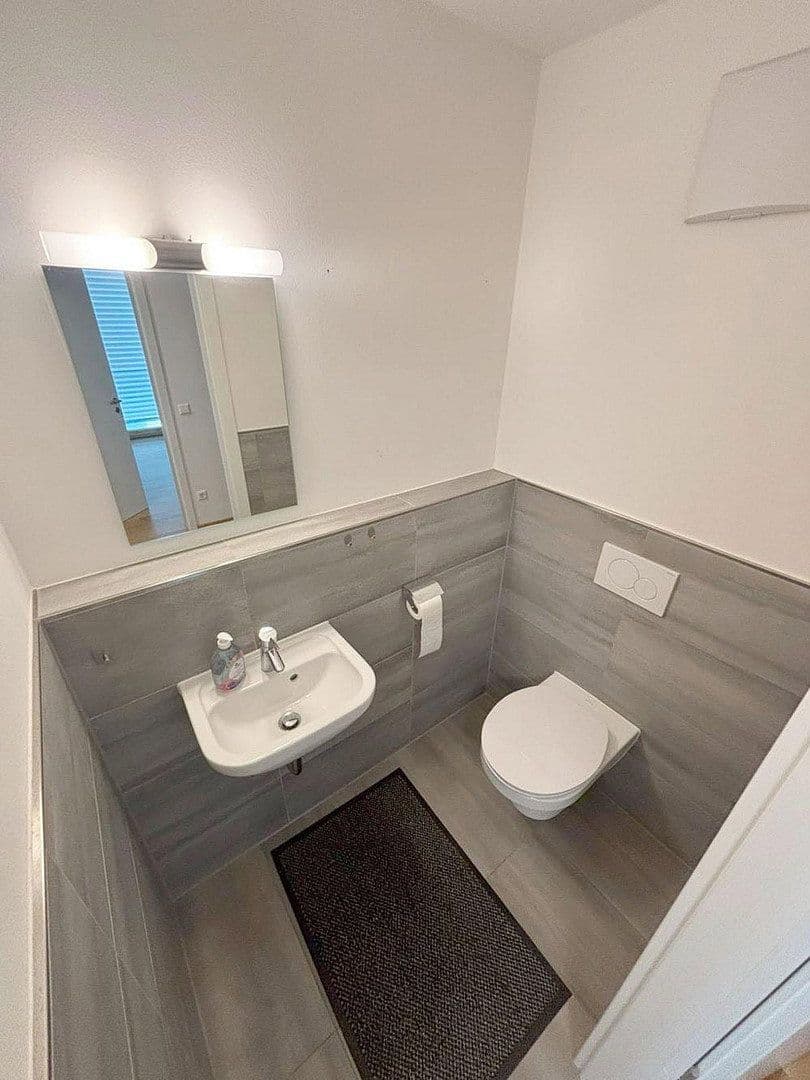 Predaj bytu 3-izbový 95 m², Baden-Baden, Bádensko-Wurttembersko Predaj bytu 3-izbový 95 m², Baden-Baden, Bádensko-Wurttembersko