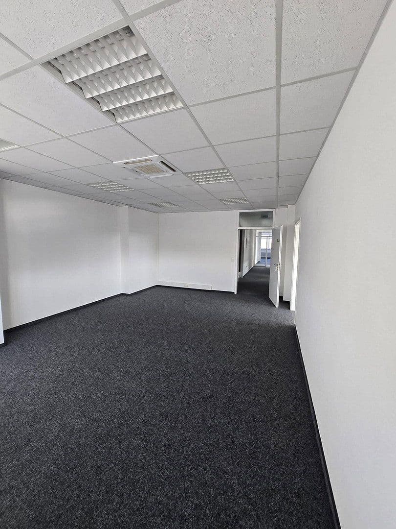 Prenájom kancelárie 260 m², Maybachstr. 10, Karlsruhe, Bádensko-Wurttembersko Prenájom kancelárie 260 m², Maybachstr. 10, Karlsruhe, Bádensko-Wurttembersko