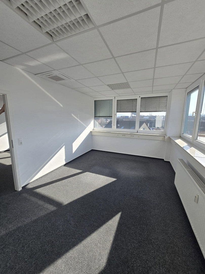 Prenájom kancelárie 260 m², Maybachstr. 10, Karlsruhe, Bádensko-Wurttembersko Prenájom kancelárie 260 m², Maybachstr. 10, Karlsruhe, Bádensko-Wurttembersko