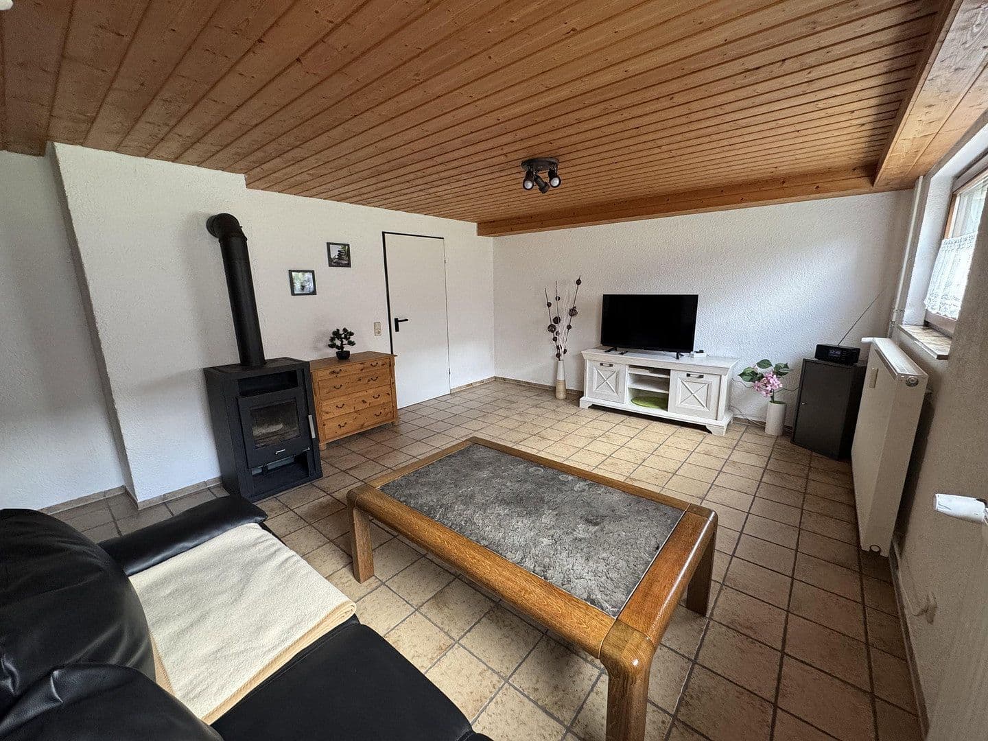 Predaj bytu 2-izbový 76 m², Metzinger Straße, Dettingen an der Erms, Bádensko-Wurttembersko Predaj bytu 2-izbový 76 m², Metzinger Straße, Dettingen an der Erms, Bádensko-Wurttembersko