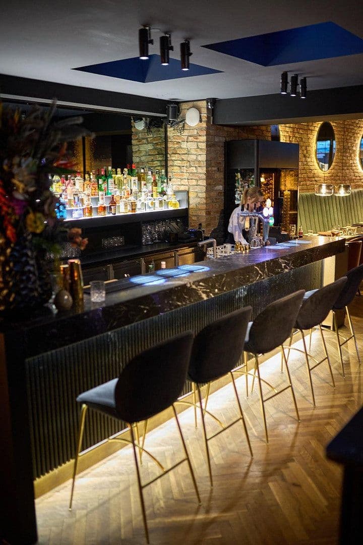 Prenájom nebytového priestoru 200 m², Karlstraße 34, Karlsruhe, Bádensko-Wurttembersko Prenájom nebytového priestoru 200 m², Karlstraße 34, Karlsruhe, Bádensko-Wurttembersko