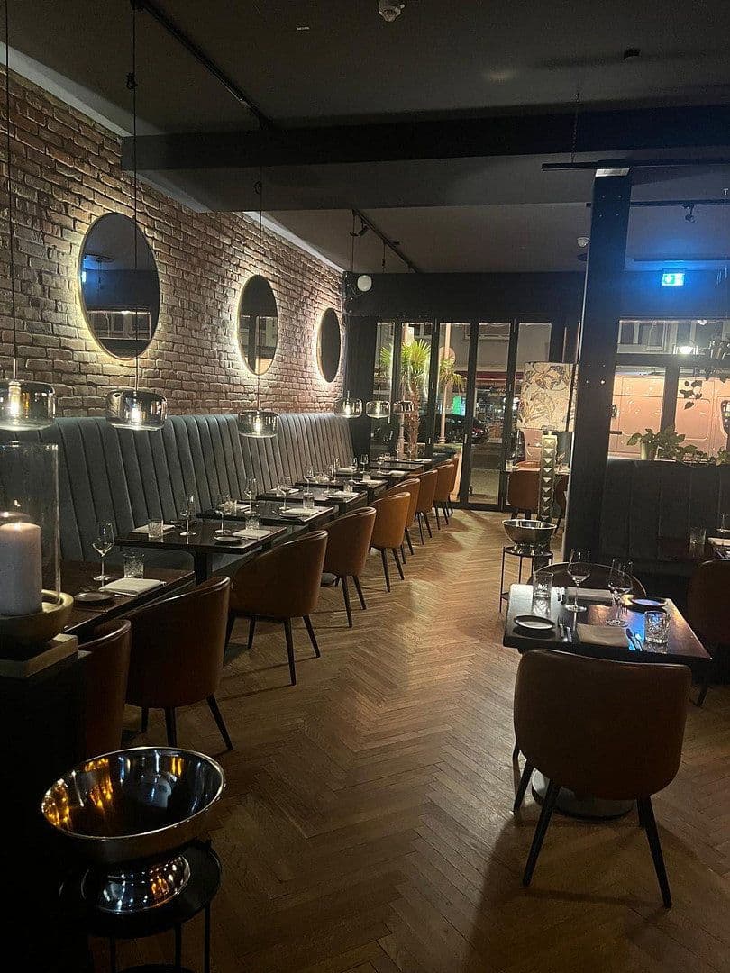 Prenájom nebytového priestoru 200 m², Karlstraße 34, Karlsruhe, Bádensko-Wurttembersko Prenájom nebytového priestoru 200 m², Karlstraße 34, Karlsruhe, Bádensko-Wurttembersko