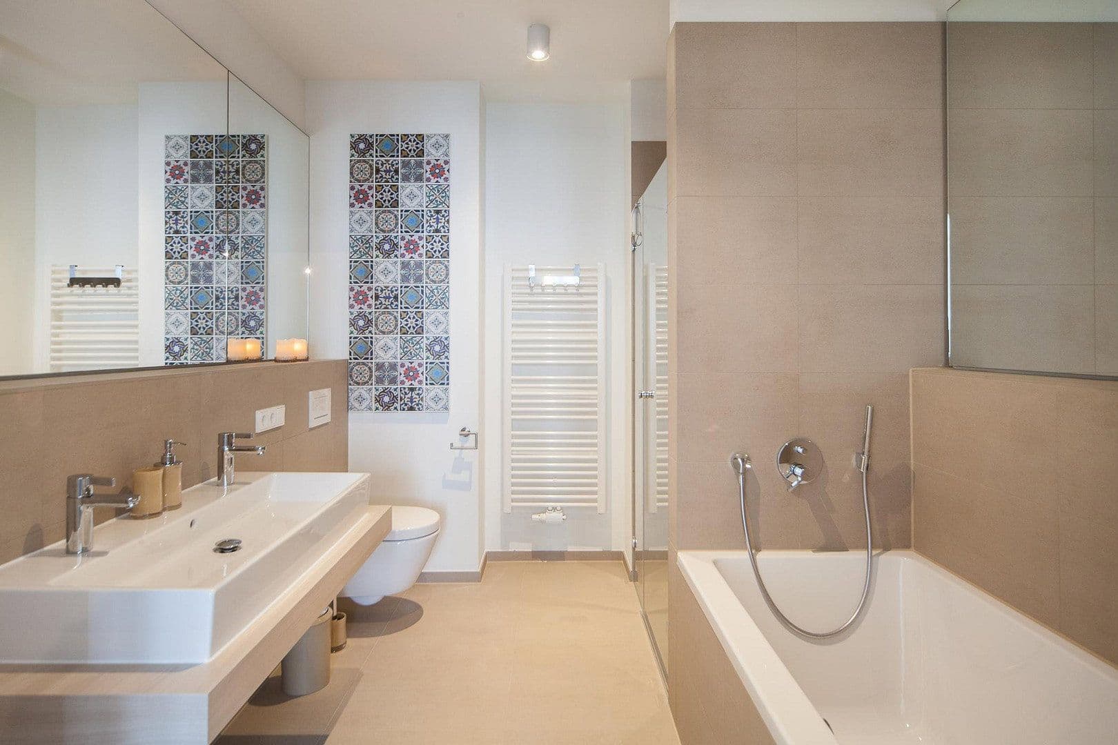 Prenájom bytu 3-izbový 108 m², Beuthstr. 14, Berlrin, Berlín Prenájom bytu 3-izbový 108 m², Beuthstr. 14, Berlrin, Berlín