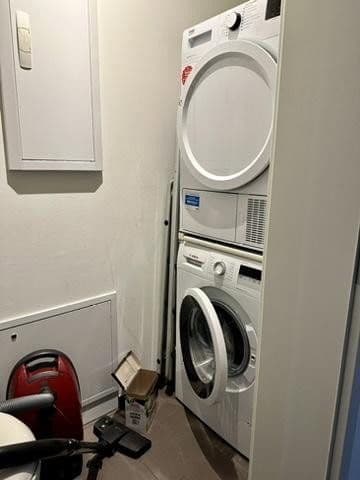 Prenájom bytu 3-izbový 108 m², Beuthstr. 14, Berlrin, Berlín Prenájom bytu 3-izbový 108 m², Beuthstr. 14, Berlrin, Berlín