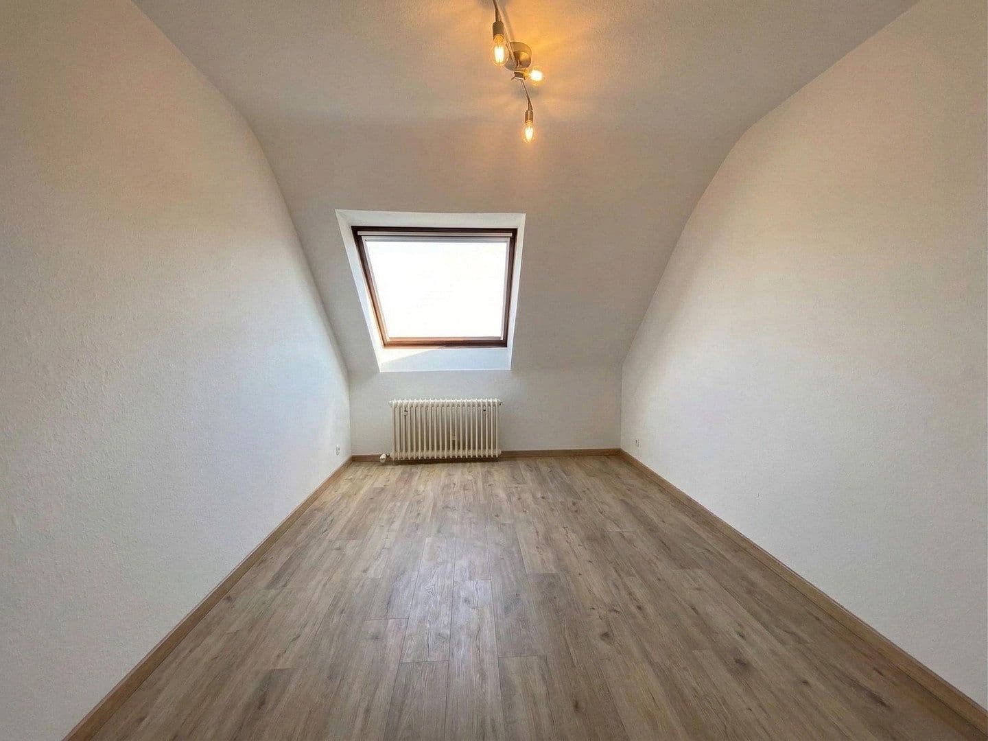Predaj bytu 3-izbový 58 m², Hattersheim am Main, Hesensko Predaj bytu 3-izbový 58 m², Hattersheim am Main, Hesensko