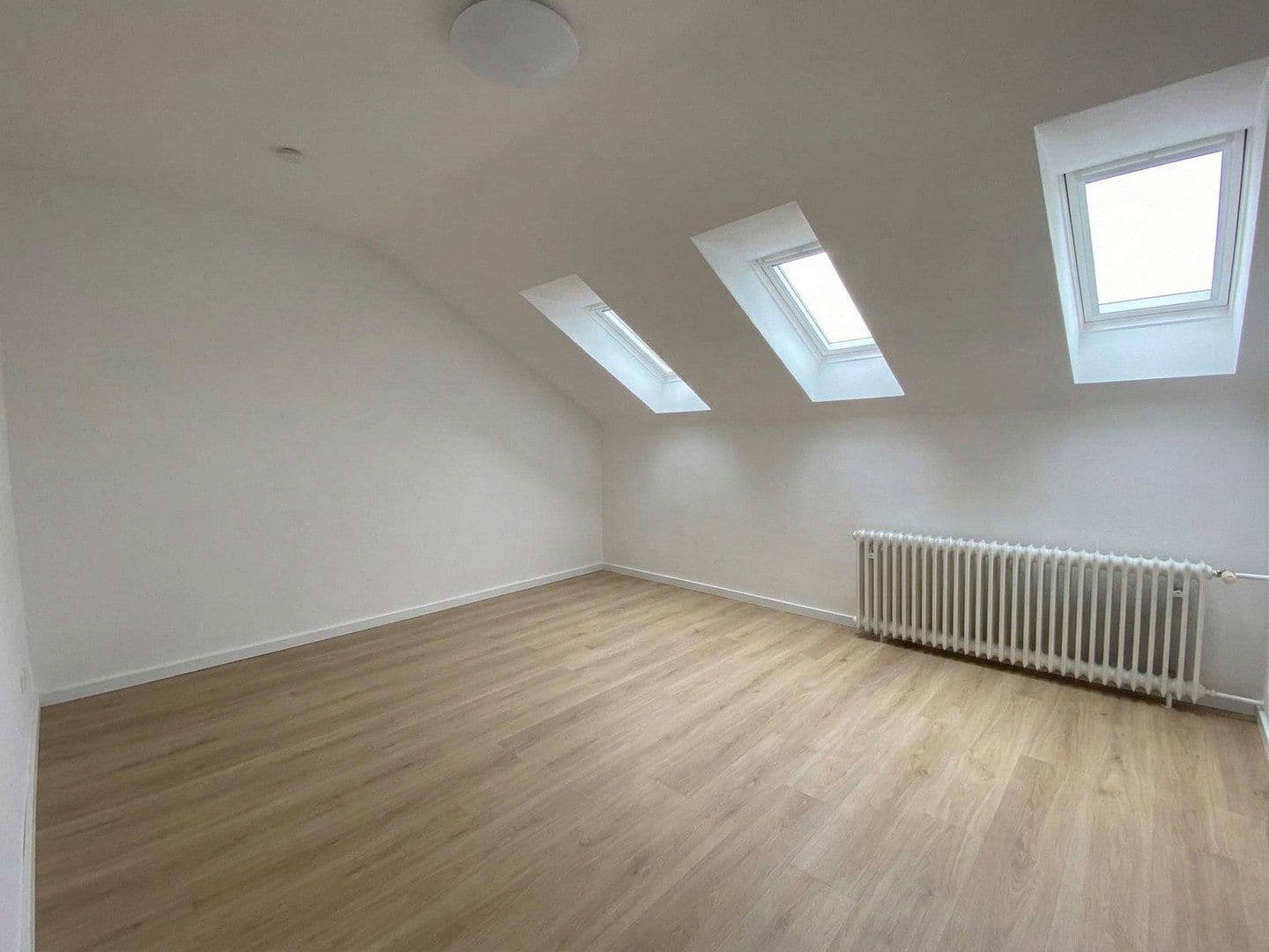 Predaj bytu 3-izbový 58 m², Hattersheim am Main, Hesensko Predaj bytu 3-izbový 58 m², Hattersheim am Main, Hesensko