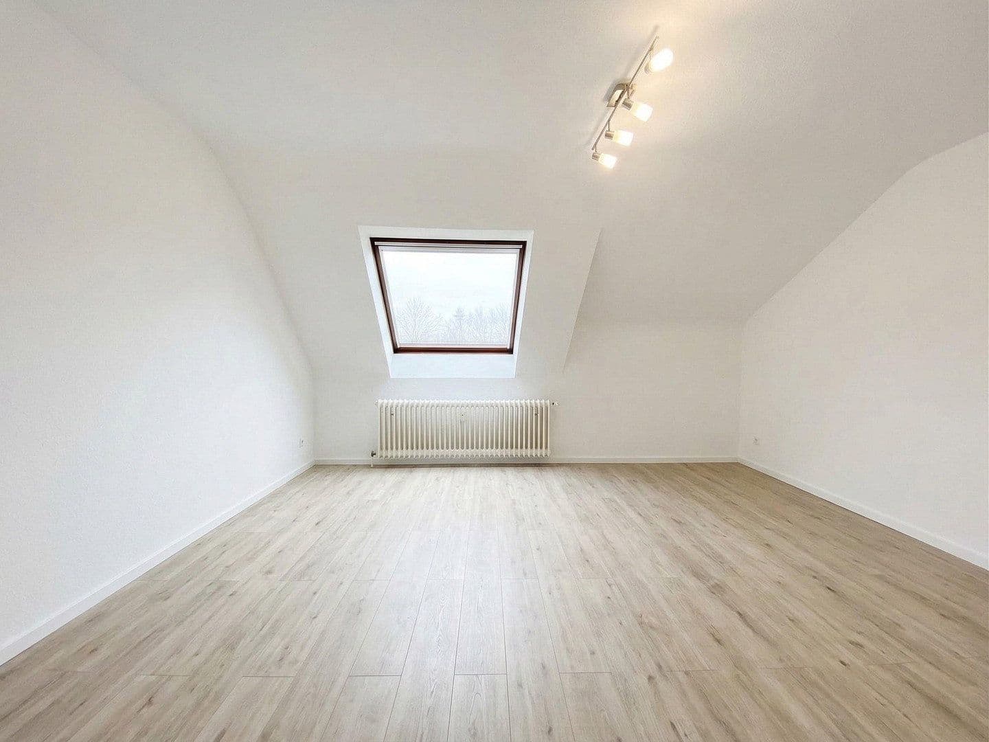 Predaj bytu 3-izbový 58 m², Hattersheim am Main, Hesensko Predaj bytu 3-izbový 58 m², Hattersheim am Main, Hesensko