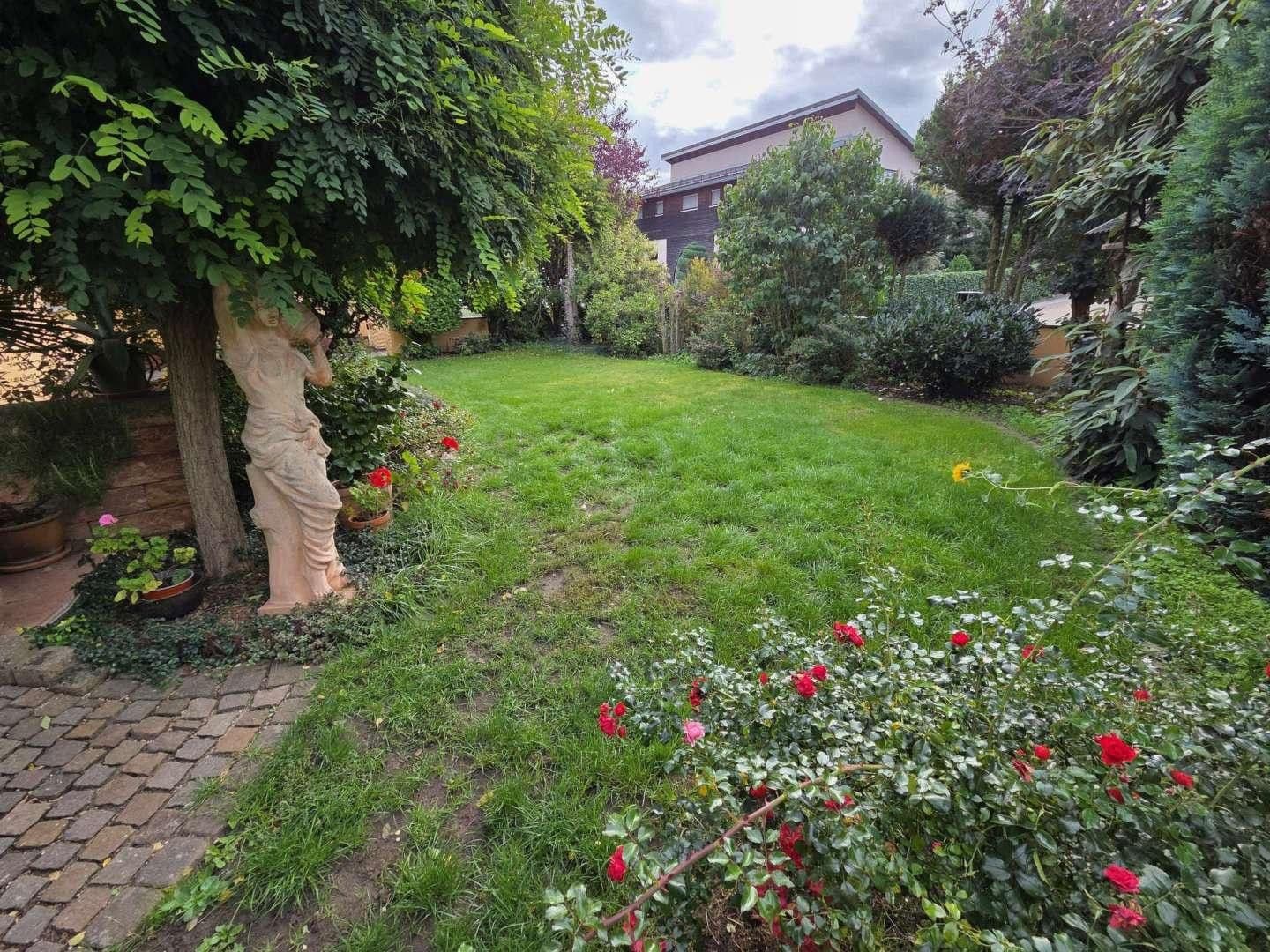 Predaj domu 129 m², pozemek 585 m², Fasanenweg 7, Pyrbaum, Bavorsko Predaj domu 129 m², pozemek 585 m², Fasanenweg 7, Pyrbaum, Bavorsko