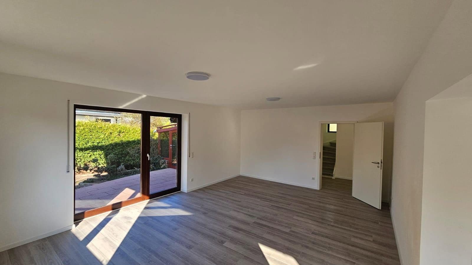 Predaj domu 129 m², pozemek 585 m², Fasanenweg 7, Pyrbaum, Bavorsko Predaj domu 129 m², pozemek 585 m², Fasanenweg 7, Pyrbaum, Bavorsko