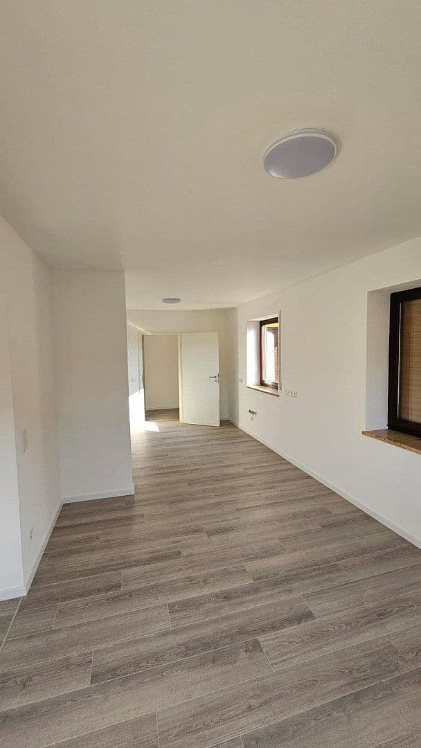 Predaj domu 129 m², pozemek 585 m², Fasanenweg 7, Pyrbaum, Bavorsko Predaj domu 129 m², pozemek 585 m², Fasanenweg 7, Pyrbaum, Bavorsko