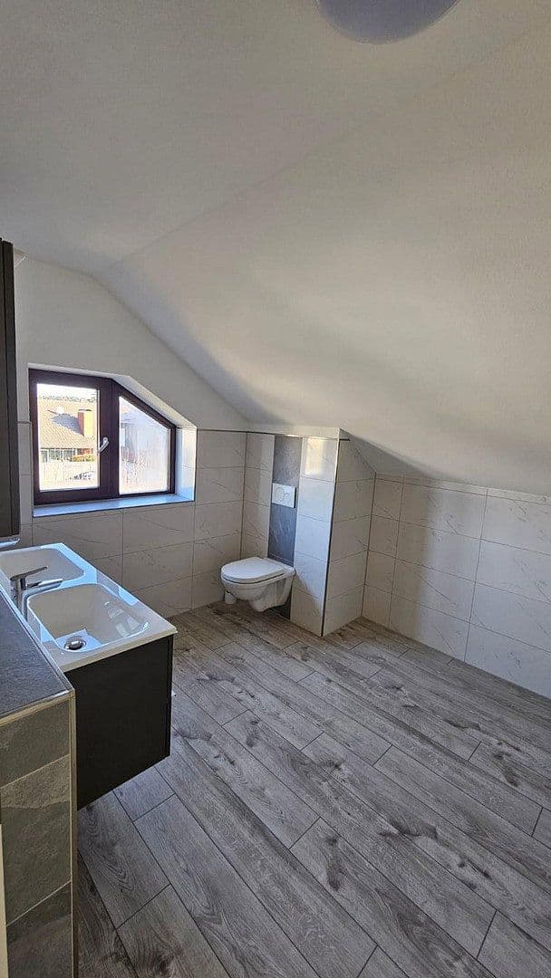 Predaj domu 129 m², pozemek 585 m², Fasanenweg 7, Pyrbaum, Bavorsko Predaj domu 129 m², pozemek 585 m², Fasanenweg 7, Pyrbaum, Bavorsko