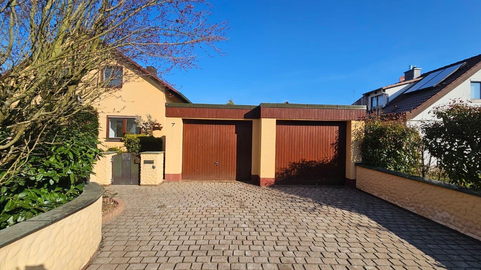 Predaj domu 129 m², pozemek 585 m², Fasanenweg 7, Pyrbaum, Bavorsko Predaj domu 129 m², pozemek 585 m², Fasanenweg 7, Pyrbaum, Bavorsko