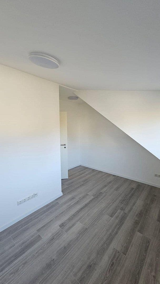 Predaj domu 129 m², pozemek 585 m², Fasanenweg 7, Pyrbaum, Bavorsko Predaj domu 129 m², pozemek 585 m², Fasanenweg 7, Pyrbaum, Bavorsko