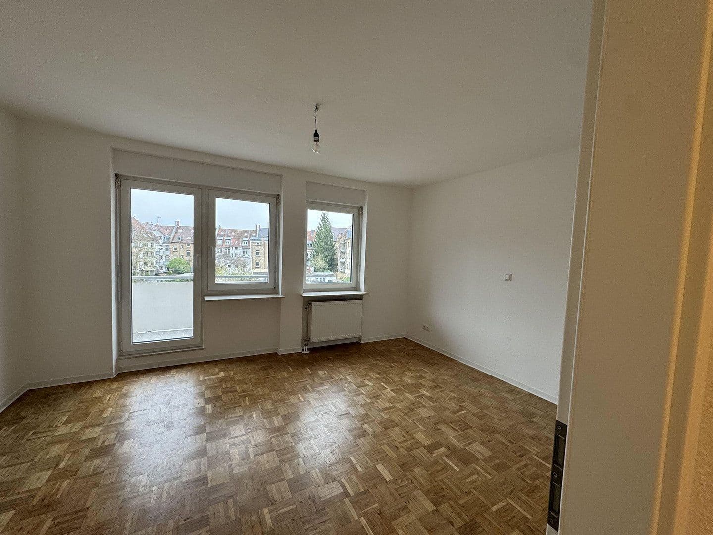 Prenájom bytu 3-izbový 86 m², Ettlinger Str. 31, Karlsruhe, Bádensko-Wurttembersko Prenájom bytu 3-izbový 86 m², Ettlinger Str. 31, Karlsruhe, Bádensko-Wurttembersko