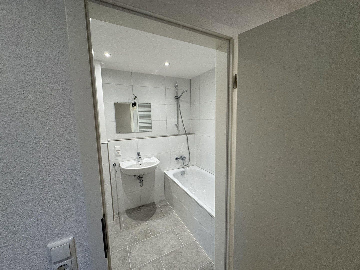 Prenájom bytu 3-izbový 86 m², Ettlinger Str. 31, Karlsruhe, Bádensko-Wurttembersko Prenájom bytu 3-izbový 86 m², Ettlinger Str. 31, Karlsruhe, Bádensko-Wurttembersko