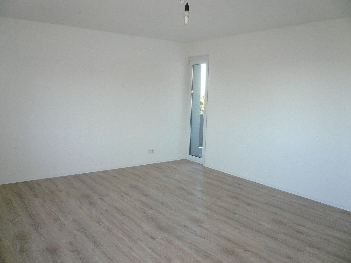 Prenájom bytu 3-izbový 73 m², Heiligenhaus, Severné Porýnie - Westfálsko Prenájom bytu 3-izbový 73 m², Heiligenhaus, Severné Porýnie - Westfálsko