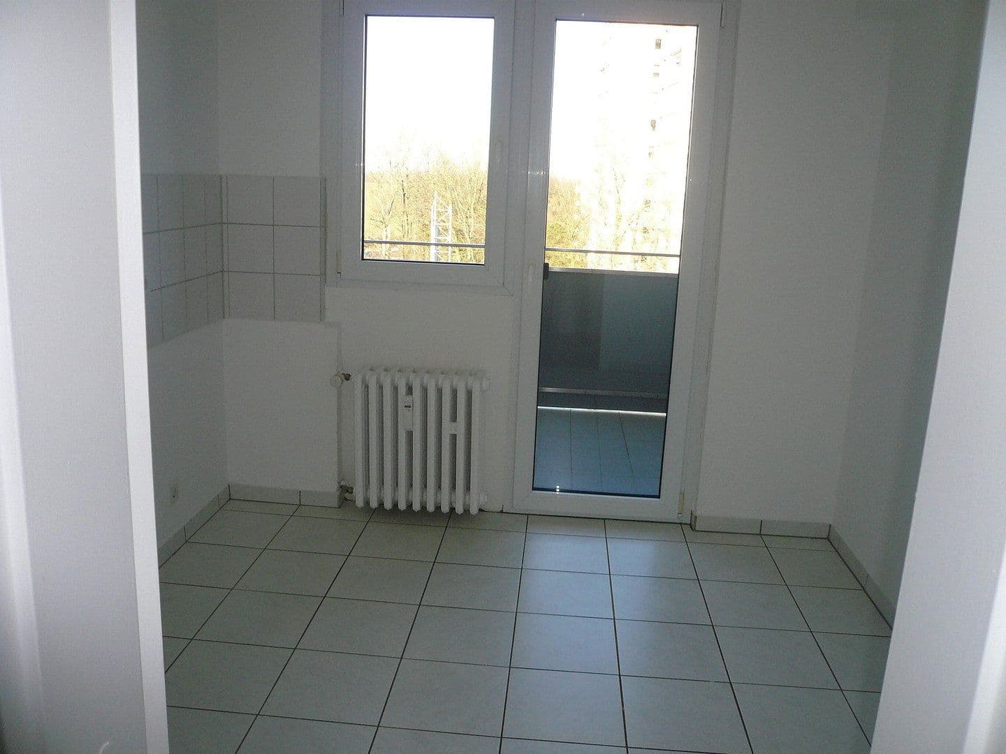 Prenájom bytu 3-izbový 73 m², Heiligenhaus, Severné Porýnie - Westfálsko Prenájom bytu 3-izbový 73 m², Heiligenhaus, Severné Porýnie - Westfálsko