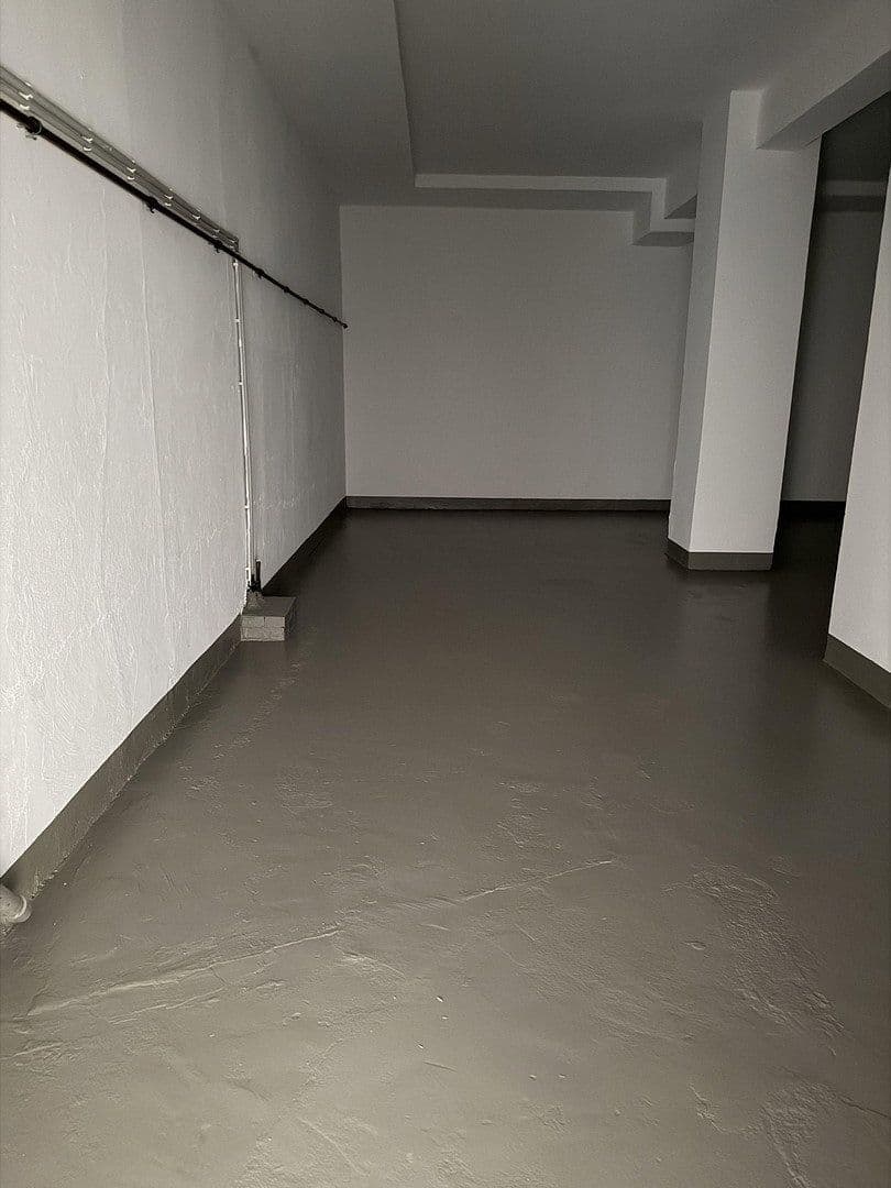 Prenájom nebytového priestoru 90 m², Düsseldorf, Severné Porýnie - Westfálsko Prenájom nebytového priestoru 90 m², Düsseldorf, Severné Porýnie - Westfálsko