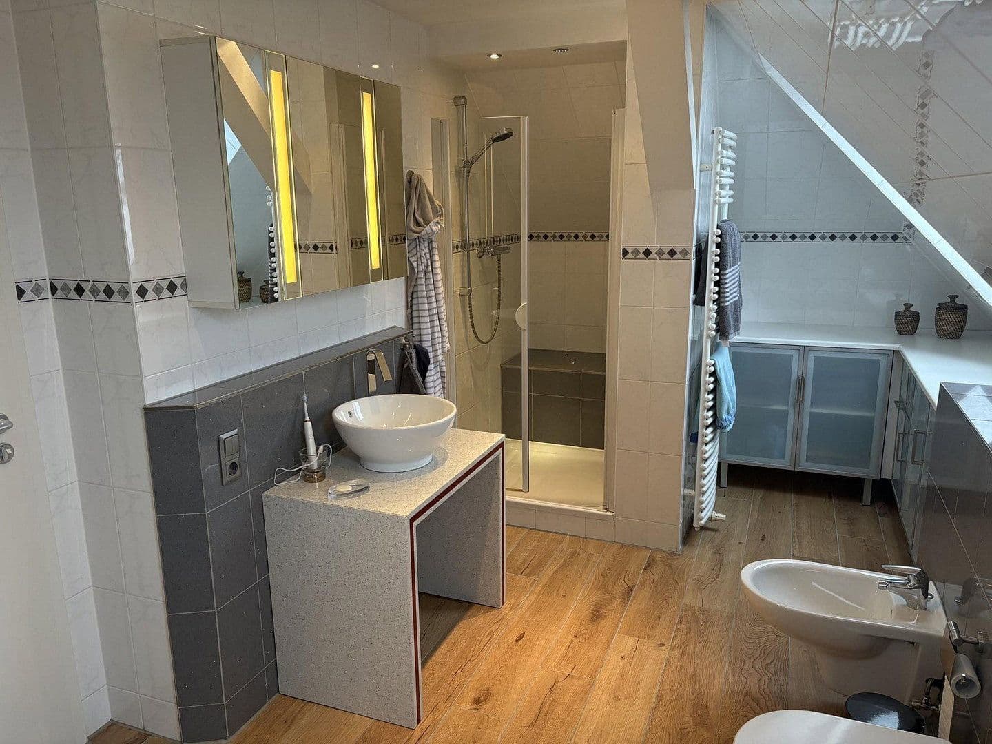 Prenájom domu 192 m², pozemek 525 m², Berlin, Berlín Prenájom domu 192 m², pozemek 525 m², Berlin, Berlín