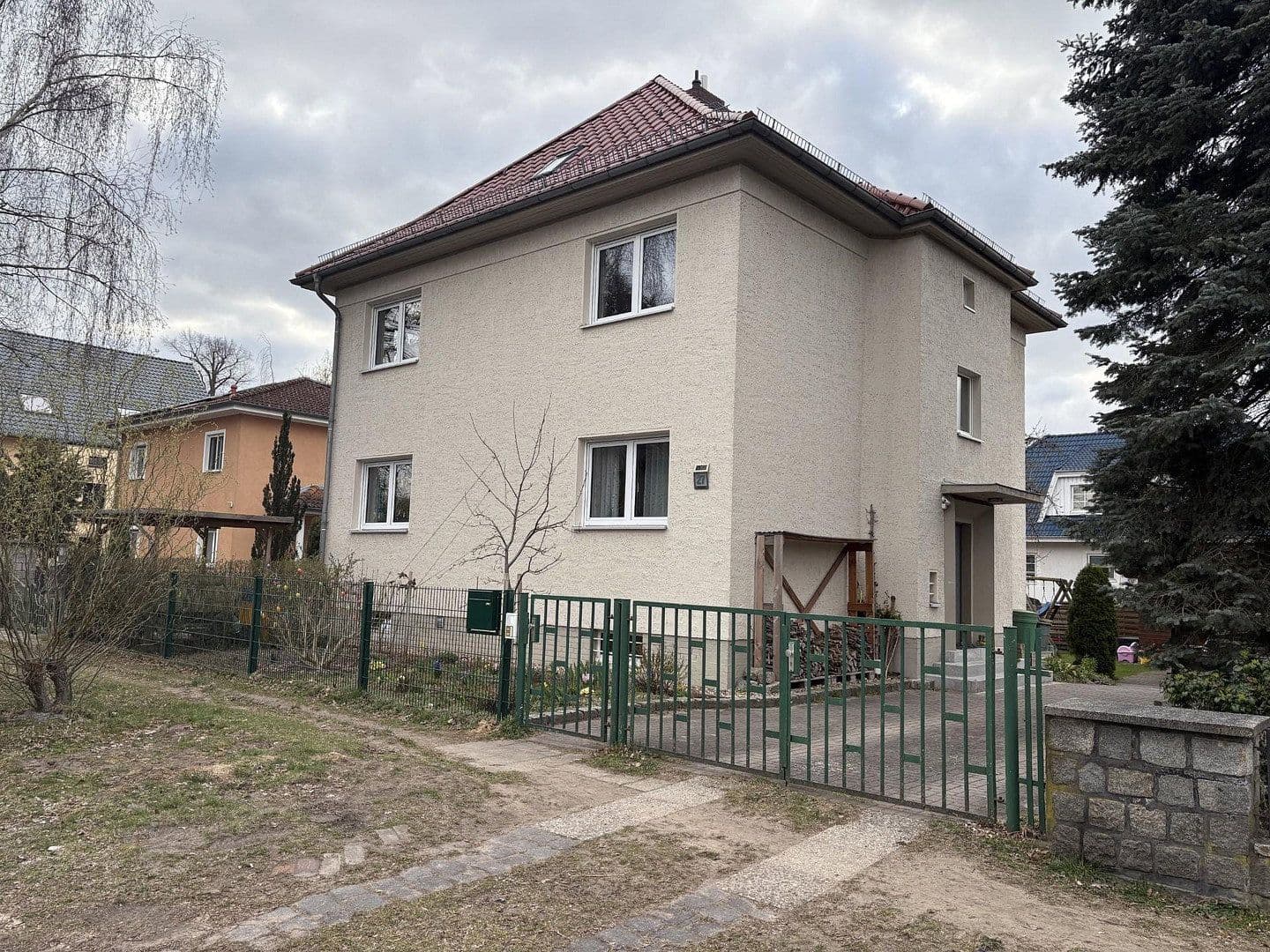 Prenájom domu 192 m², pozemek 525 m², Berlin, Berlín Prenájom domu 192 m², pozemek 525 m², Berlin, Berlín