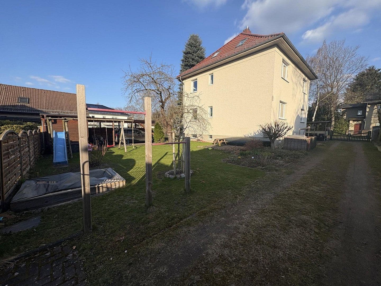 Prenájom domu 192 m², pozemek 525 m², Berlin, Berlín Prenájom domu 192 m², pozemek 525 m², Berlin, Berlín