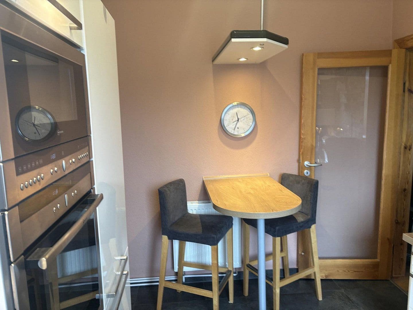 Prenájom domu 192 m², pozemek 525 m², Berlin, Berlín Prenájom domu 192 m², pozemek 525 m², Berlin, Berlín